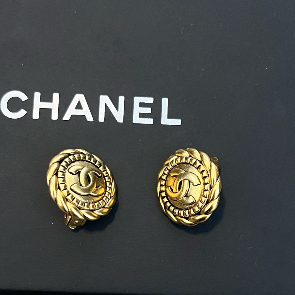 Chanel Vintage CC Turnlock Clip-On Earrings